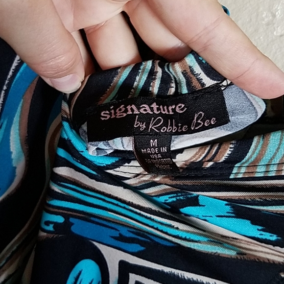 Patterned Dress - Picture 3 of 3